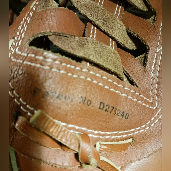 MacGregor Glove 11.75" High Quality Hide Baseball Glove Left Hand,All Original. - Picture 6 of 15